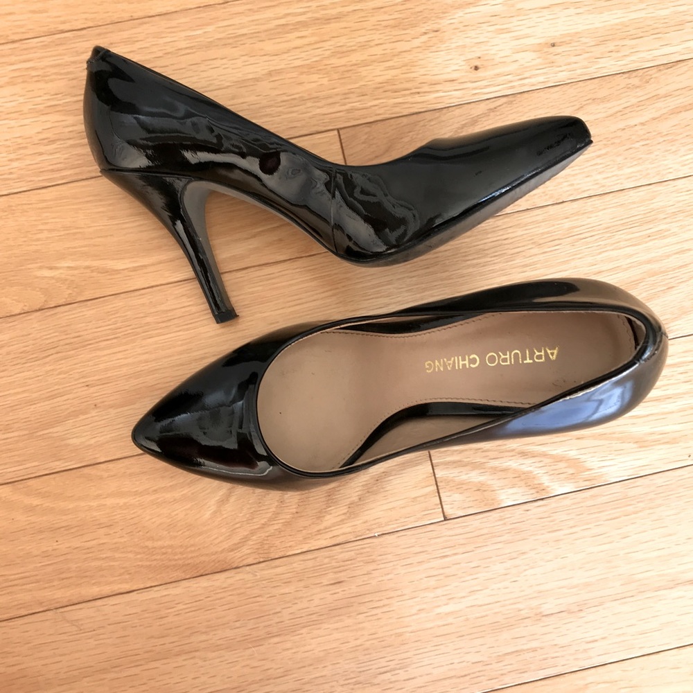 Arturo Chiang heels